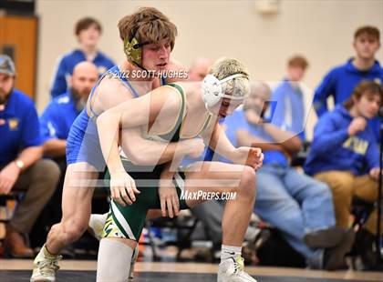 Thumbnail 3 in Wilson Central vs Friendship Christian (Mount Juliet) photogallery.