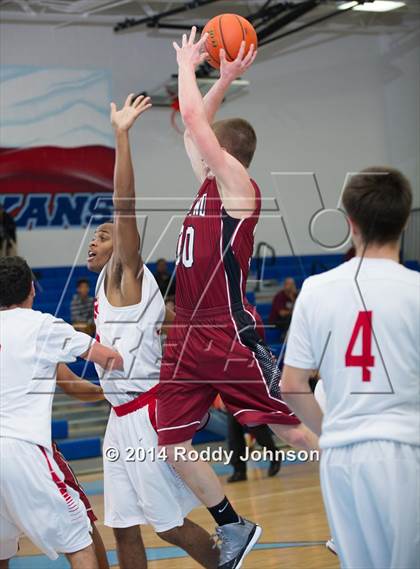 Thumbnail 1 in Pearland vs. Taft (McDonald's Texas Invitational) photogallery.
