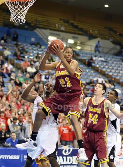 Thumbnail 1 in Harvard-Westlake vs. Ocean View (CIF SoCal D3 Final) photogallery.