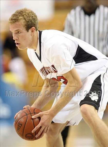 Thumbnail 2 in Harvard-Westlake vs. Ocean View (CIF SoCal D3 Final) photogallery.