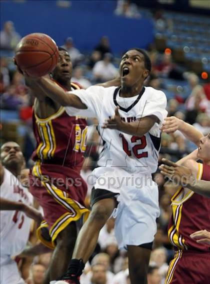 Thumbnail 1 in Harvard-Westlake vs. Ocean View (CIF SoCal D3 Final) photogallery.