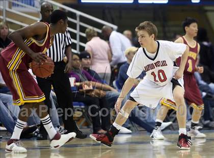 Thumbnail 3 in Harvard-Westlake vs. Ocean View (CIF SoCal D3 Final) photogallery.