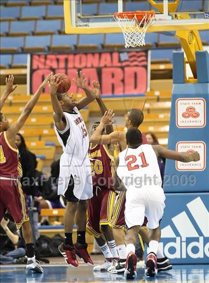 Thumbnail 2 in Harvard-Westlake vs. Ocean View (CIF SoCal D3 Final) photogallery.