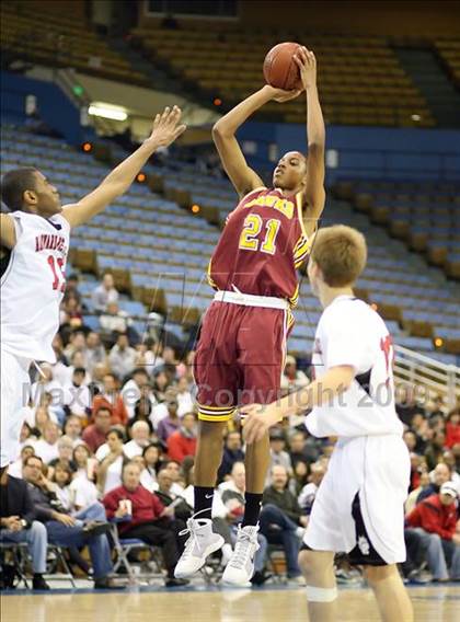 Thumbnail 3 in Harvard-Westlake vs. Ocean View (CIF SoCal D3 Final) photogallery.