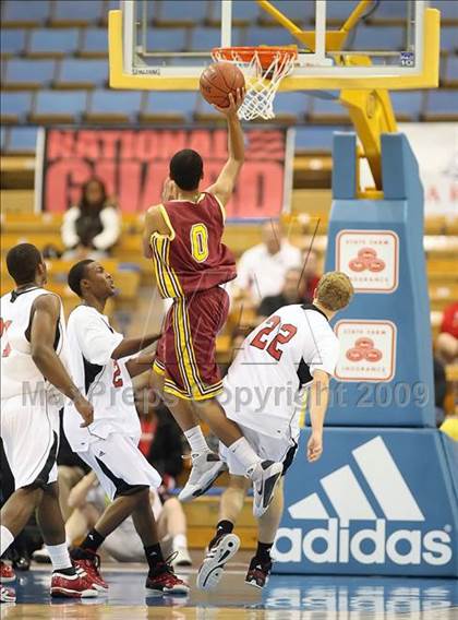 Thumbnail 3 in Harvard-Westlake vs. Ocean View (CIF SoCal D3 Final) photogallery.