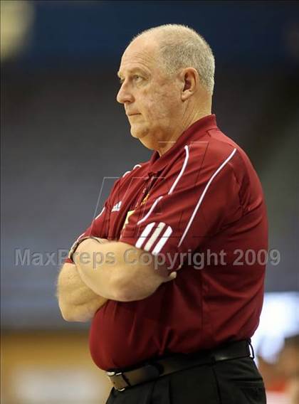 Thumbnail 2 in Harvard-Westlake vs. Ocean View (CIF SoCal D3 Final) photogallery.