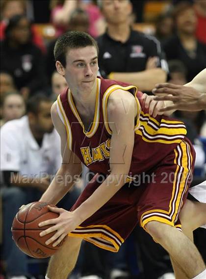 Thumbnail 2 in Harvard-Westlake vs. Ocean View (CIF SoCal D3 Final) photogallery.