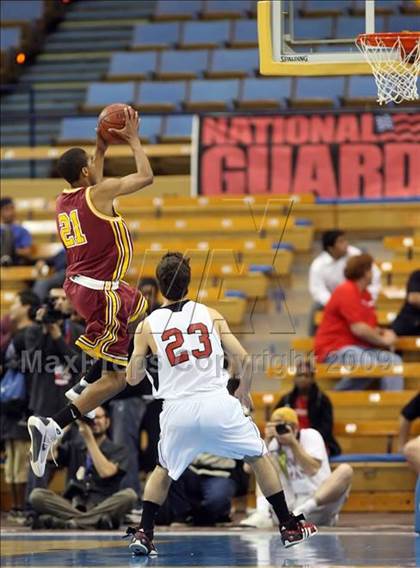 Thumbnail 1 in Harvard-Westlake vs. Ocean View (CIF SoCal D3 Final) photogallery.