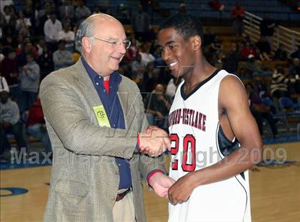 Thumbnail 1 in Harvard-Westlake vs. Ocean View (CIF SoCal D3 Final) photogallery.