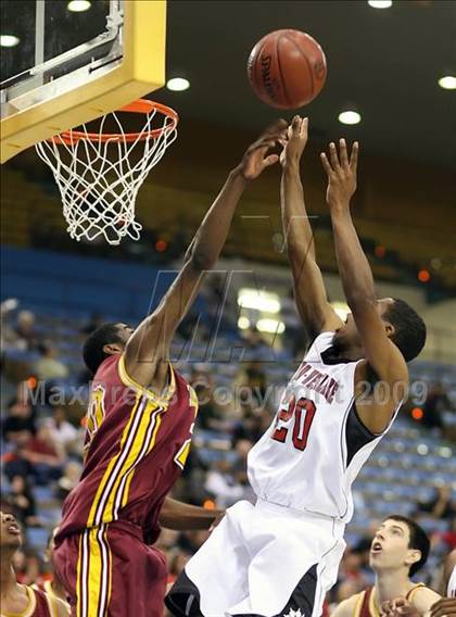 Thumbnail 2 in Harvard-Westlake vs. Ocean View (CIF SoCal D3 Final) photogallery.