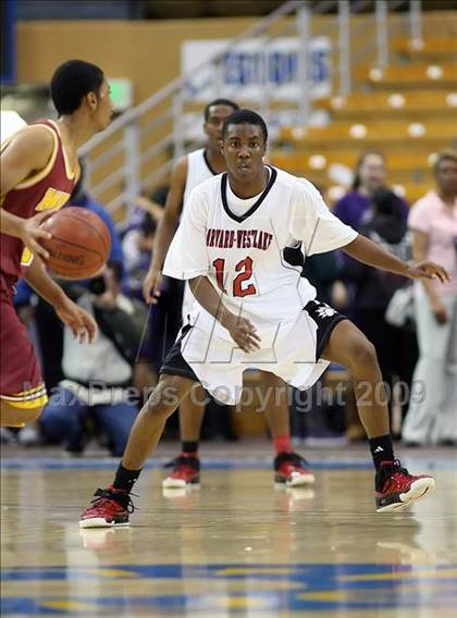 Thumbnail 2 in Harvard-Westlake vs. Ocean View (CIF SoCal D3 Final) photogallery.