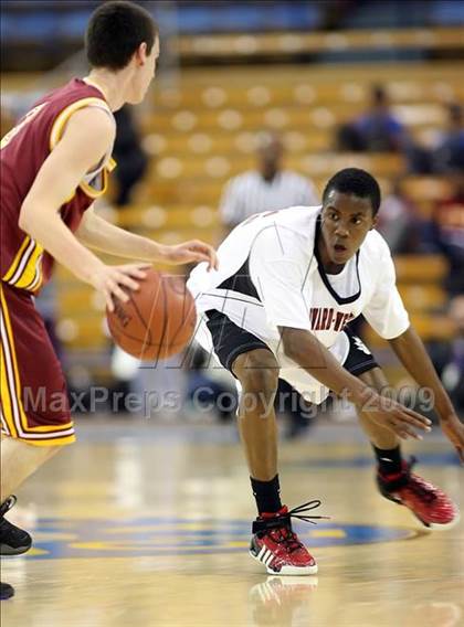 Thumbnail 3 in Harvard-Westlake vs. Ocean View (CIF SoCal D3 Final) photogallery.