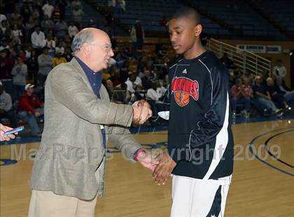 Thumbnail 1 in Harvard-Westlake vs. Ocean View (CIF SoCal D3 Final) photogallery.