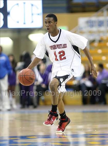 Thumbnail 2 in Harvard-Westlake vs. Ocean View (CIF SoCal D3 Final) photogallery.