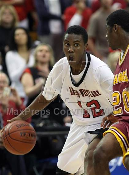 Thumbnail 1 in Harvard-Westlake vs. Ocean View (CIF SoCal D3 Final) photogallery.