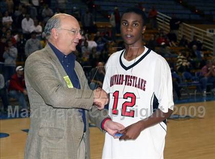 Thumbnail 2 in Harvard-Westlake vs. Ocean View (CIF SoCal D3 Final) photogallery.