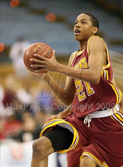 Thumbnail 2 in Harvard-Westlake vs. Ocean View (CIF SoCal D3 Final) photogallery.