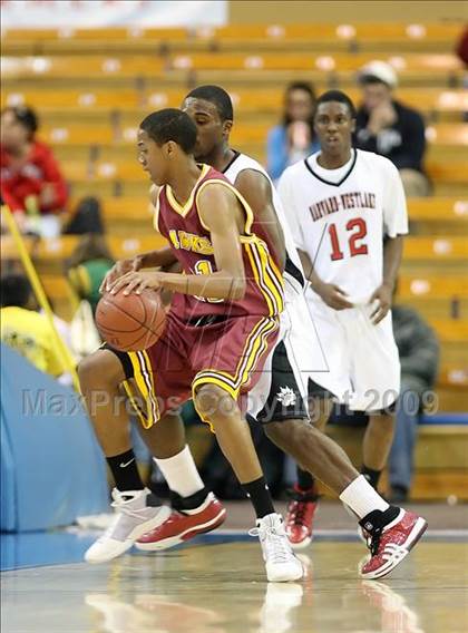 Thumbnail 2 in Harvard-Westlake vs. Ocean View (CIF SoCal D3 Final) photogallery.