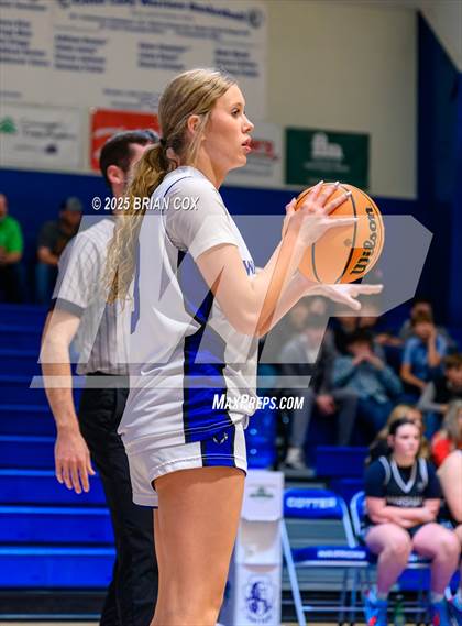 Thumbnail 3 in FR: Marshall @ Cotter photogallery.