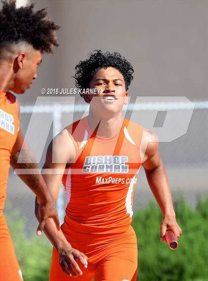 Thumbnail 2 in Durango vs Bishop Gorman photogallery.