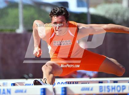 Thumbnail 3 in Durango vs Bishop Gorman photogallery.