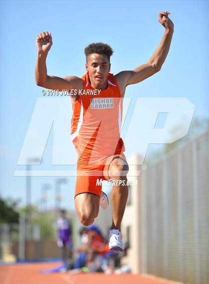 Thumbnail 2 in Durango vs Bishop Gorman photogallery.
