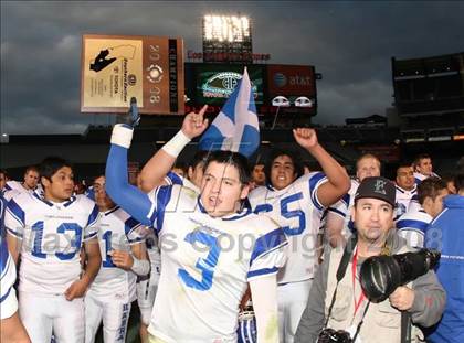 Thumbnail 2 in La Habra vs. Tustin (CIF SS Southwest Final) photogallery.