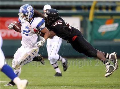 Thumbnail 3 in La Habra vs. Tustin (CIF SS Southwest Final) photogallery.