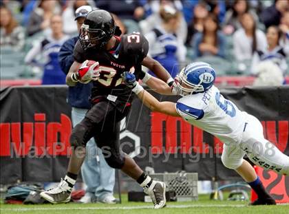 Thumbnail 2 in La Habra vs. Tustin (CIF SS Southwest Final) photogallery.