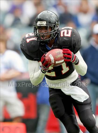 Thumbnail 2 in La Habra vs. Tustin (CIF SS Southwest Final) photogallery.