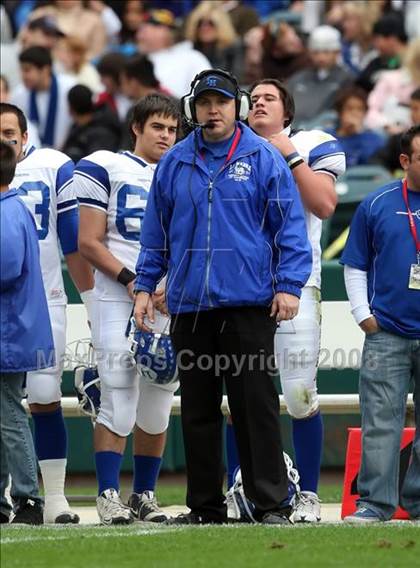 Thumbnail 1 in La Habra vs. Tustin (CIF SS Southwest Final) photogallery.