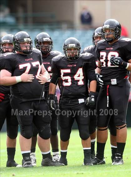Thumbnail 2 in La Habra vs. Tustin (CIF SS Southwest Final) photogallery.