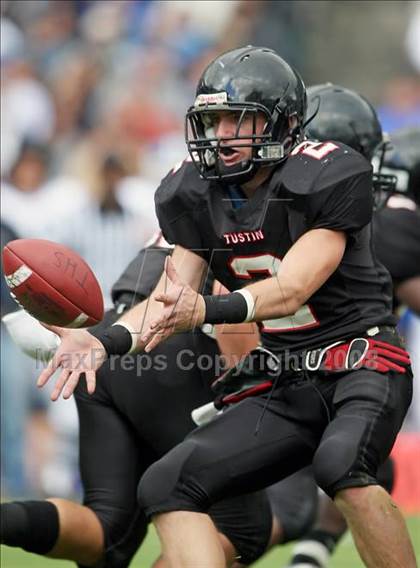 Thumbnail 1 in La Habra vs. Tustin (CIF SS Southwest Final) photogallery.