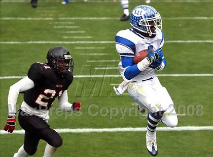 Thumbnail 2 in La Habra vs. Tustin (CIF SS Southwest Final) photogallery.