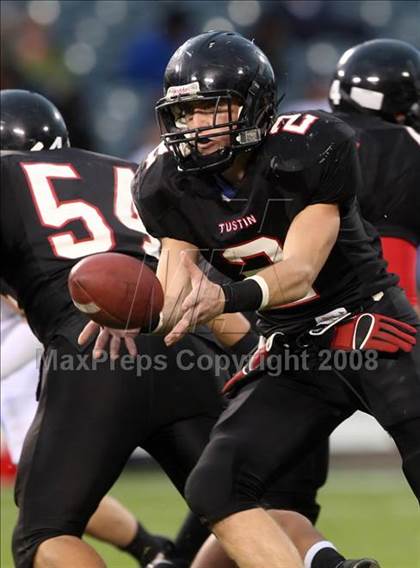 Thumbnail 2 in La Habra vs. Tustin (CIF SS Southwest Final) photogallery.