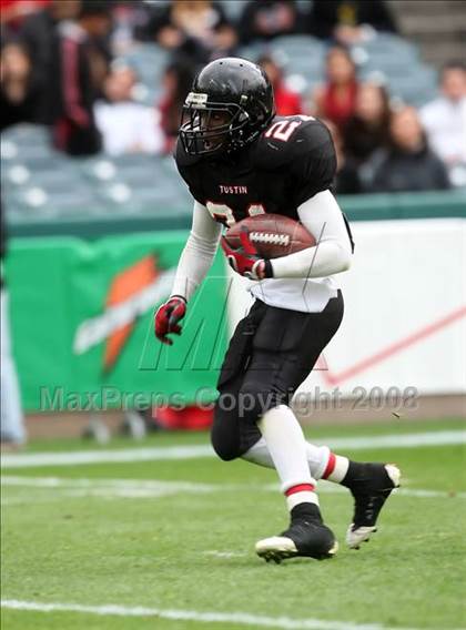 Thumbnail 2 in La Habra vs. Tustin (CIF SS Southwest Final) photogallery.