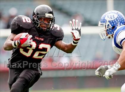 Thumbnail 1 in La Habra vs. Tustin (CIF SS Southwest Final) photogallery.