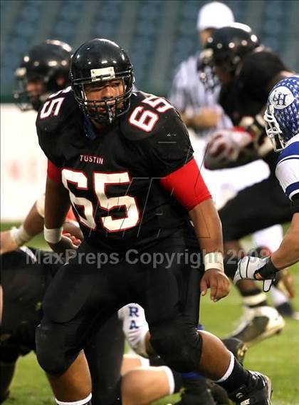 Thumbnail 3 in La Habra vs. Tustin (CIF SS Southwest Final) photogallery.