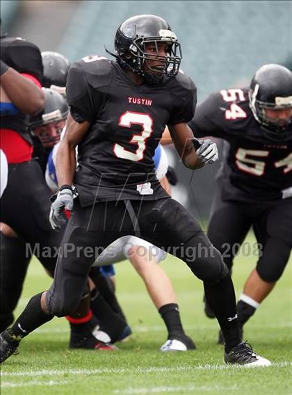 Thumbnail 3 in La Habra vs. Tustin (CIF SS Southwest Final) photogallery.