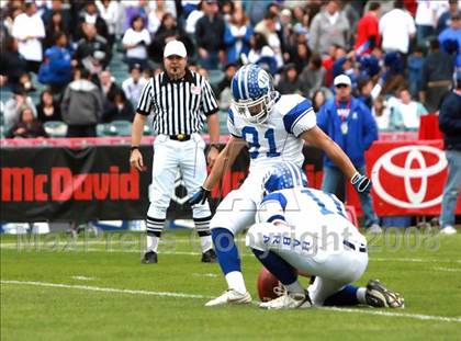 Thumbnail 2 in La Habra vs. Tustin (CIF SS Southwest Final) photogallery.