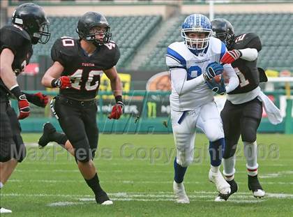 Thumbnail 2 in La Habra vs. Tustin (CIF SS Southwest Final) photogallery.