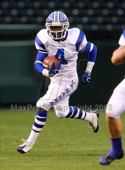 Thumbnail 2 in La Habra vs. Tustin (CIF SS Southwest Final) photogallery.