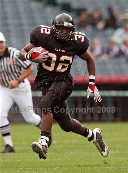 Thumbnail 3 in La Habra vs. Tustin (CIF SS Southwest Final) photogallery.