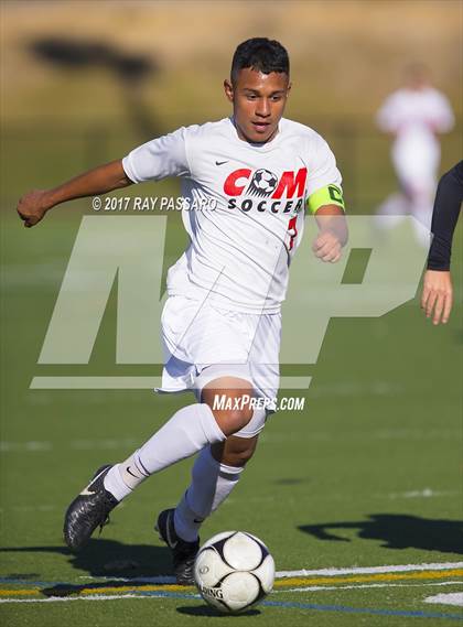 Thumbnail 1 in Wheatley vs. Center Moriches (NYSPHSAA Class B Regional Semifinal) photogallery.