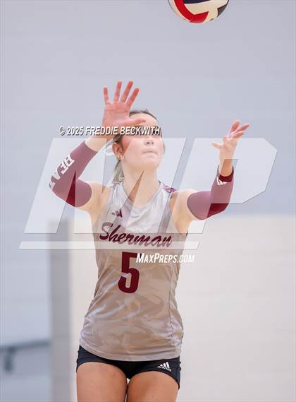 Thumbnail 2 in Sherman vs Bells (Hwy 75 Volleyfest) photogallery.