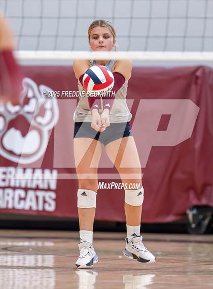 Thumbnail 3 in Sherman vs Bells (Hwy 75 Volleyfest) photogallery.