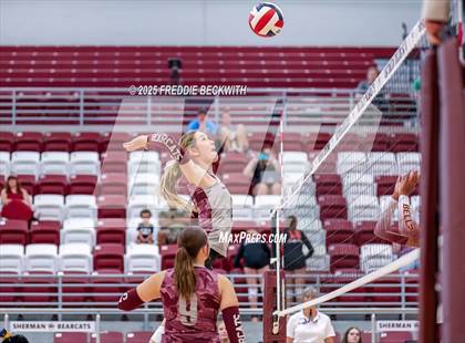 Thumbnail 3 in Sherman vs Bells (Hwy 75 Volleyfest) photogallery.