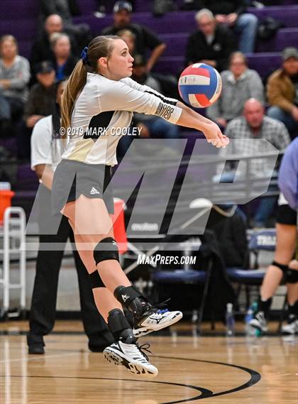 Thumbnail 1 in Rosebud-Lott vs. Crawford (UIL 2A Area Playoff) photogallery.
