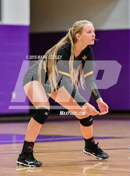 Thumbnail 1 in Rosebud-Lott vs. Crawford (UIL 2A Area Playoff) photogallery.