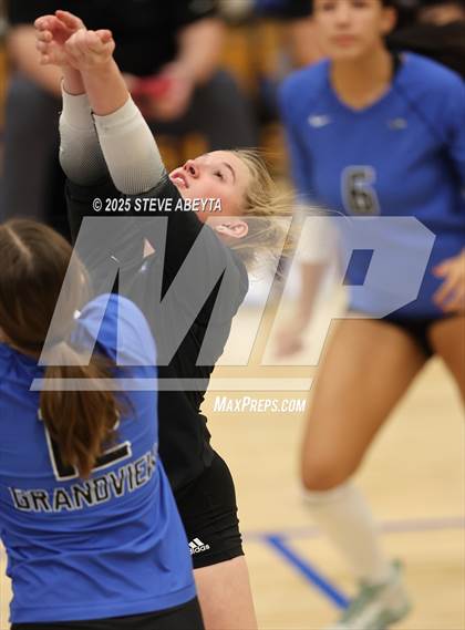 Thumbnail 1 in Overland @ Grandview photogallery.